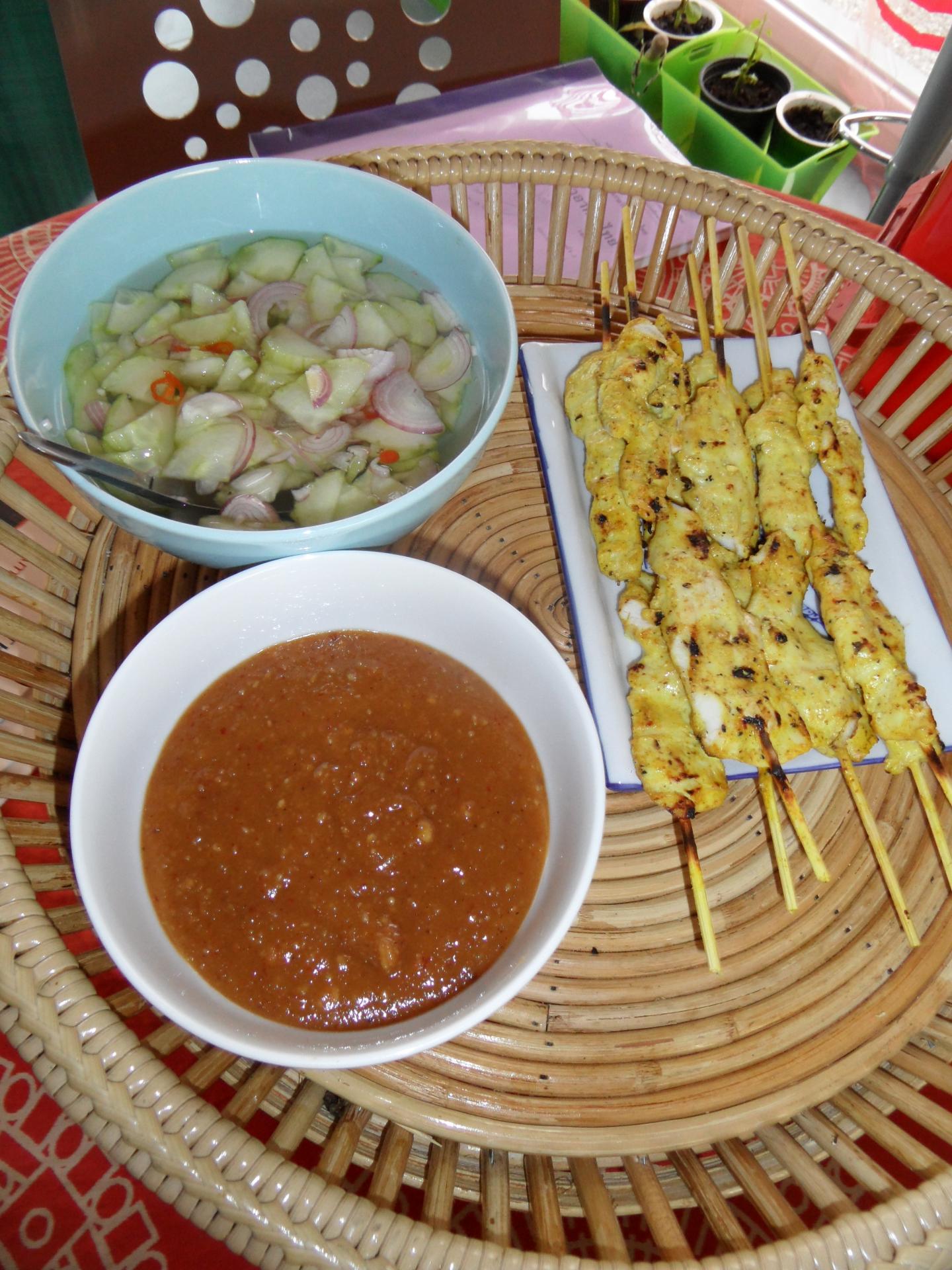 Poulet barbecue sauce satay